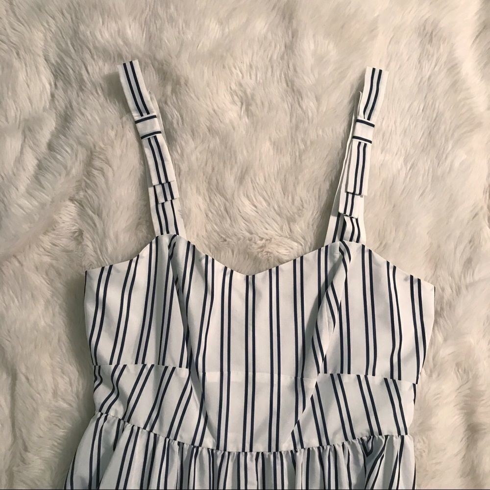 GIANNI BINI Striped Maxi Dress Sleeveless Tiered Prairie Ivory Navy Size 2 4 New - Picture 4 of 12